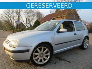 Volkswagen Golf 1.6-16V 105pk met Airco, Cruise & Nieuwe APK !