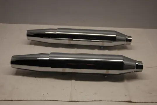 UITLAAT Harley Davidson Softtail 2000 - 2017