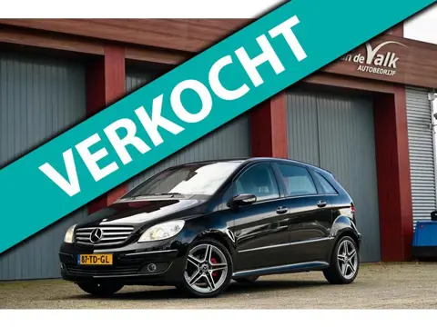 Mercedes-Benz B-klasse B200 Turbo - Youngtimer Leer - Automaat - Navigatie - Xenon - Stoelverwarming