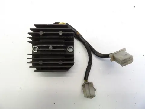SPANNINGSREGELAAR Honda CB 400 1978 - 1984