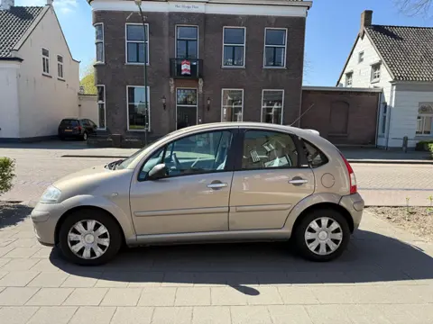 Citroen C3 1.4 HDi Ligne Prestige EXCLUSIVE CLIMA KOUD NIEUWE APK EERSTE EIGENAAR