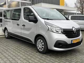 Renault Trafic Passenger 1.6 dCi BTW / BPM vrij Marge Lengte 2 Airco Cruise control Navigatie PDC 1e
