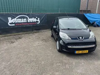 Peugeot 107 1.0-12V Sublime