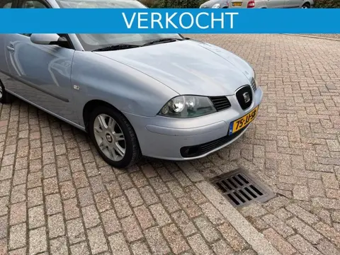 Seat IBIZA IBIZA; 1.4 16V 55KW BBY Nette IBIZA  exra setje velgen met winterbanden