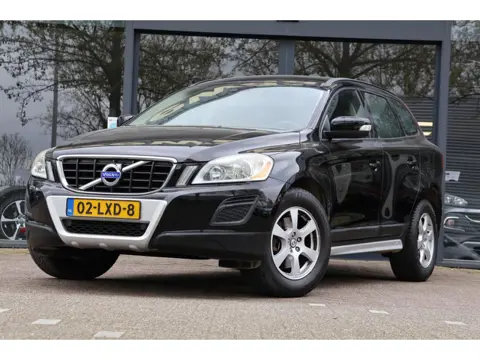 Volvo XC60 2.0T Kinetic|VERKOCHT!