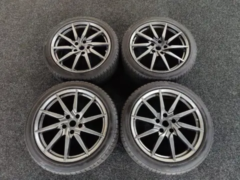 Aston Martin DB11 originele velgen en winterbanden