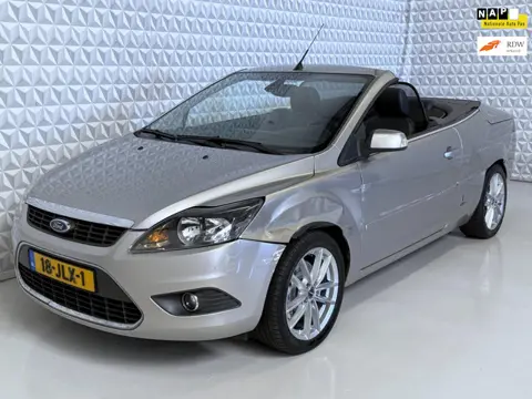 Ford Focus Coupé-Cabriolet 2.0 Titanium met vangrailschade! (2009)