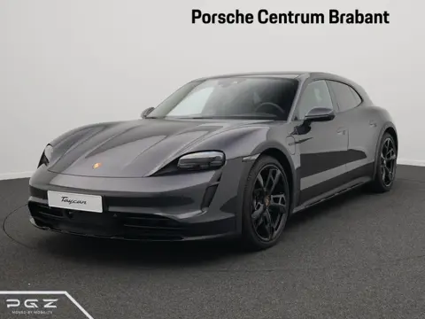Porsche Taycan 4 Cross Turismo