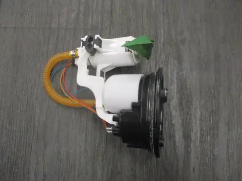 BRANDSTOFPOMP BMW S 1000 R 2014 - 2016
