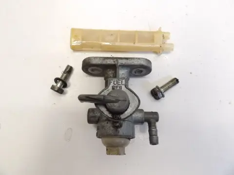 BENZINEKRAAN Suzuki GN 250 1970 - 2012