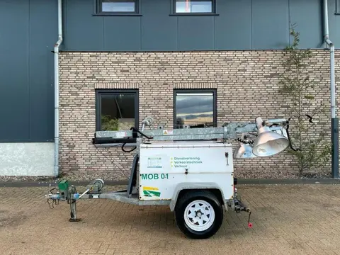 Perkins Mecc Alte Spa 5 kVA Mobiele Lichtmast Aggregaat Light Tower