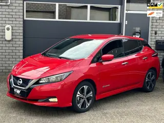 Nissan LEAF N-Connecta 40 kWh en voor THUIS BATTERIJ !!