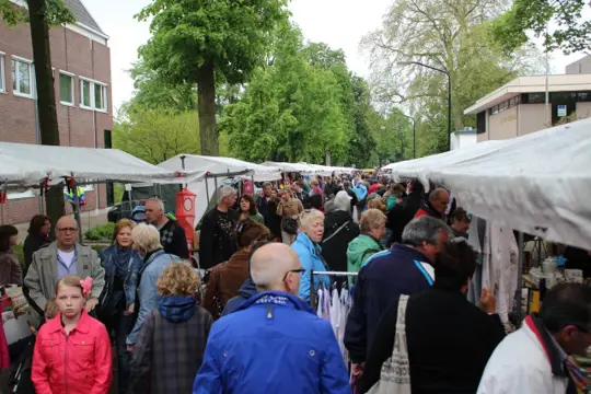Rommelmarkt Oisterwijk jaarlijks met Pinksteren
