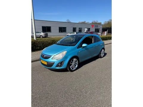 Opel Corsa 1.4-16V Color Edition