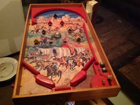 Flipperspel hout, mét de originele knikkers