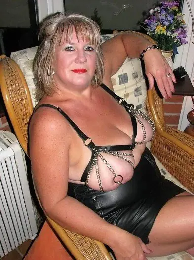 Ik weet dat ze er zijn mannen die van stevige dames houden.
