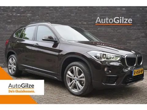 BMW X1 sDrive20i High Executive l Sfeer l HUD l Groot Navigatie l Cruise Adaptief l Camera l Stoelve