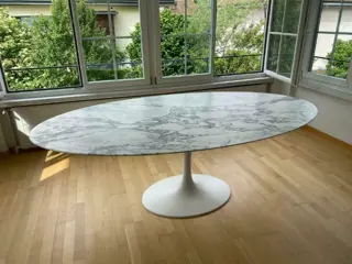 Tulip tafel, Statuario marmeren blad 199x121