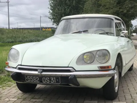 Citroën DS Pallas Hydr. Not Restored Everywhere Original ! 79.971km Pallas