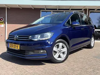 Volkswagen Touran 1.5 TSI Highline 7p (bj 2020, automaat)