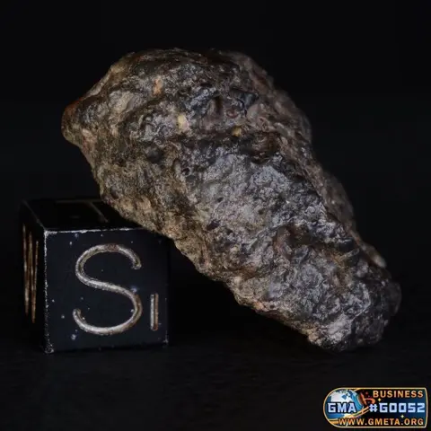 Meteoriet Bechar 011 Lunar Achondrite - 10.3 g - (1)