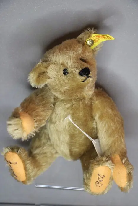 Steiff - gelimiteerde editie - EAN 0155/26 - Margaret