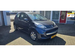 Peugeot 107 1.0-12V Urban Move