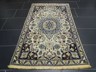 Feiner Nain mit Seide - Tapijt - 135 cm - 85 cm