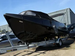 Alexia 730 40 PK SUZUKI (BTW) NIEUWSTAAT INCLUSIEF TRAILER