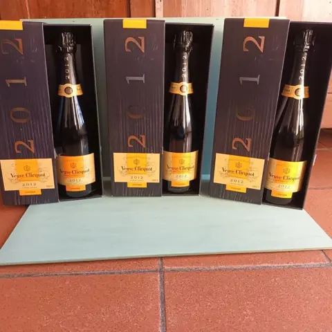 2012 Vueve Cliquot Ponsardin, Vintage - Champagne Brut - 3