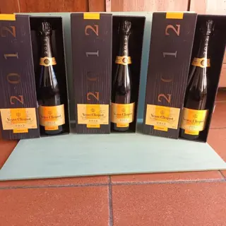 2012 Vueve Cliquot Ponsardin, Vintage - Champagne Brut - 3