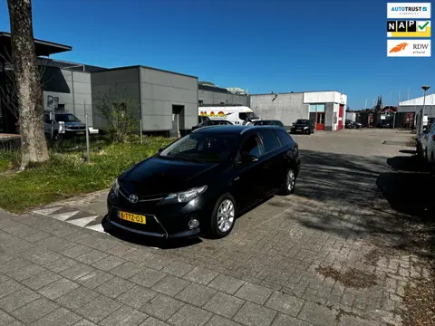 Toyota Auris Touring Sports 1.8 Hybrid Lease+ Navi.Xenon.Pano