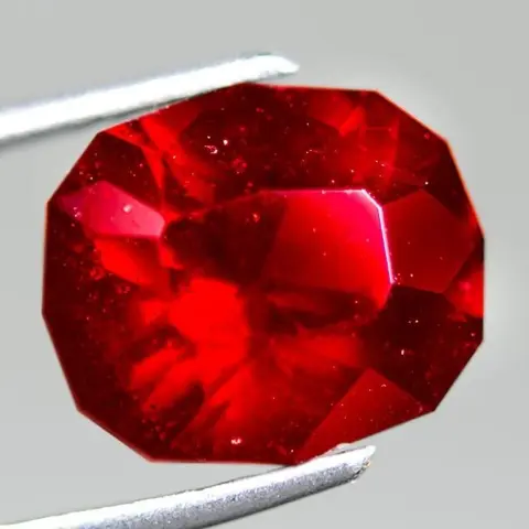 1 pcs Rood Spinel - 7.30 ct