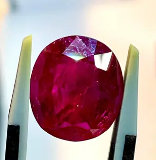 Donkerrood Robijn - 7.36 ct