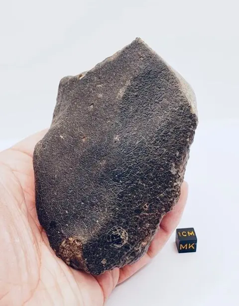 Chondriet Chondrite meteoriet - 12×8×6 cm - 862 g - (1)