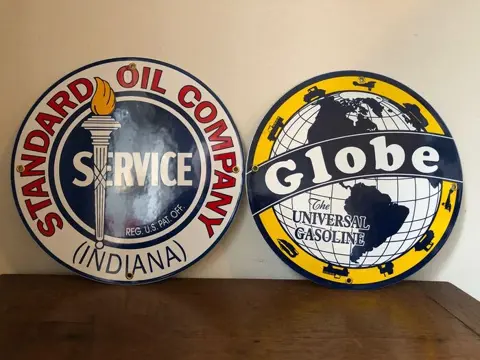 Bord - Standard Oil en Globe. USA. - Na 2000