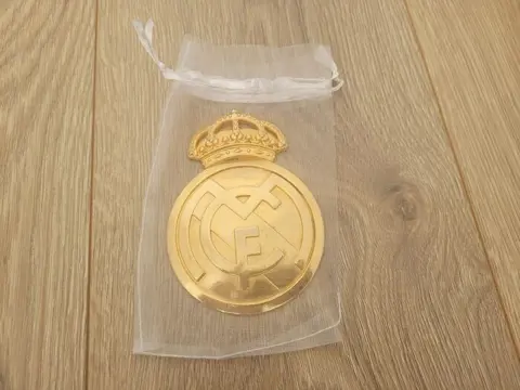 Real Madrid - Officieel Real Madrid-schild verguld in