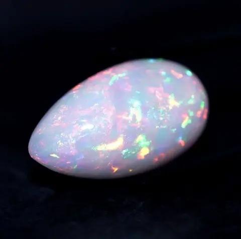 Opaal - 15.27 ct