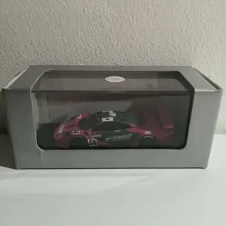 Gamma Models - 1:43 - McLaren F1 GTR long tail Team Lark 24h Le Mans 1997 *NO RESERVE* - SPG013