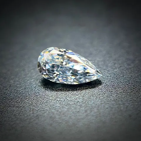 1 pcs Diamant - 0.08 ct - Peer - Faint blue - Niet vermeld