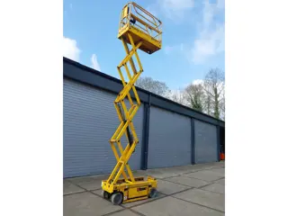 Haulotte hoogwerker nieuwe accu's!!