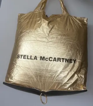 Stella McCartney - Reistas