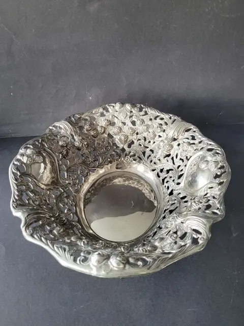 Prachtige verzilverde fruitschaal/mand met "Hildesheimer