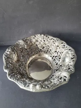 Prachtige verzilverde fruitschaal/mand met "Hildesheimer