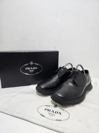 Prada - Sneakers - Sneakers - Maat: Schoenen / EU 43,5