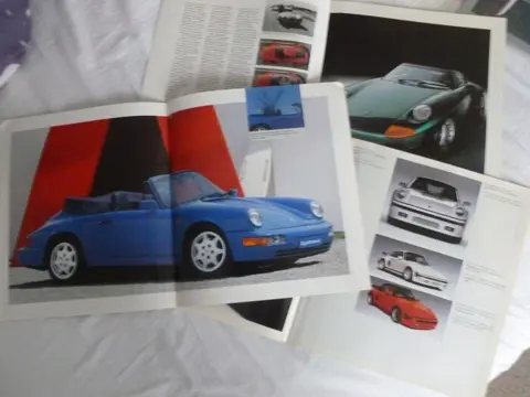 Brochures/catalogi - Lot of 3 Porsche (incl. 911 Slant Nose