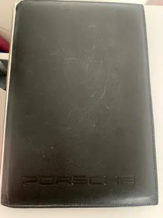 Documentatie - Leather folder for service Porsche 993 books
