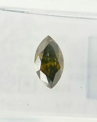 1 pcs Diamant - 0.58 ct - Markies - Kleurbehandeld - fancy