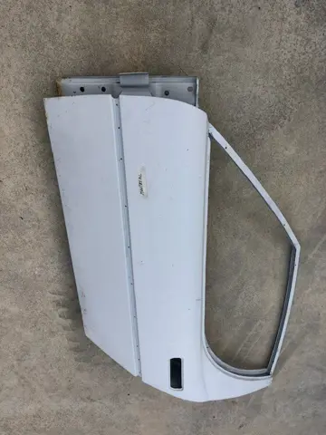 Left door for Alfa Romeo Montreal