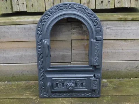 Ovendeur , zelf tuin oven maken , pizzadeur , kado